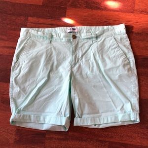 👈Old Navy Chino Shorts